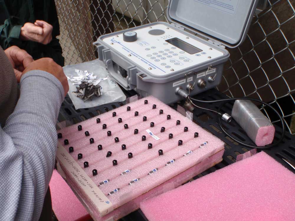 fine scale movement positioning equipment