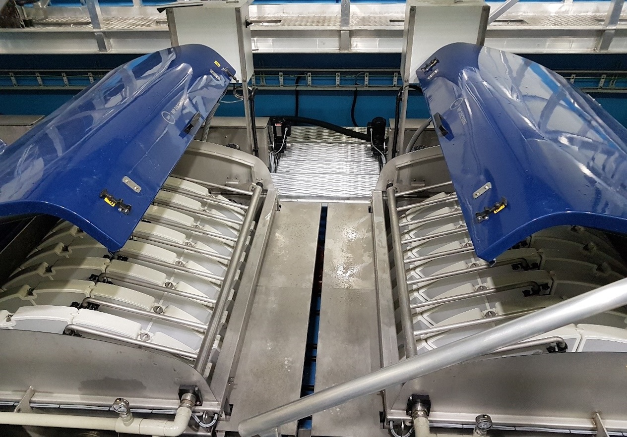 close up of two innovasea disc filters
