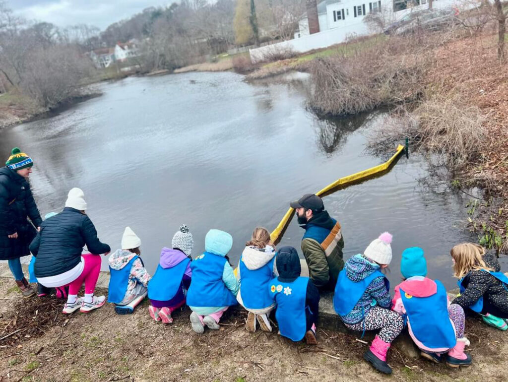 Plymouth girl scouts